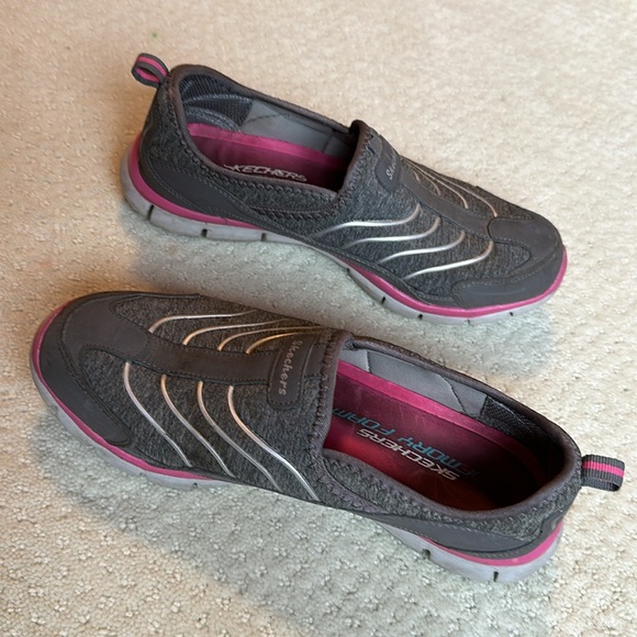 Sketchers Memory Foam Slip-Ons - Picture 3 of 7